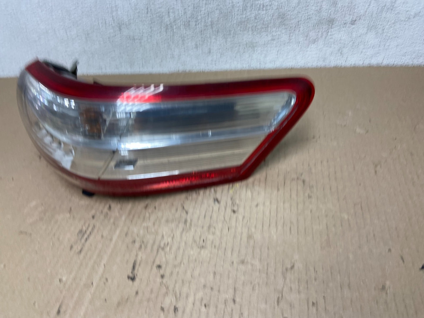 2010-2011 Toyota Camry Hybrid LED Right Passenger RH Tail Light AF5896 DW1