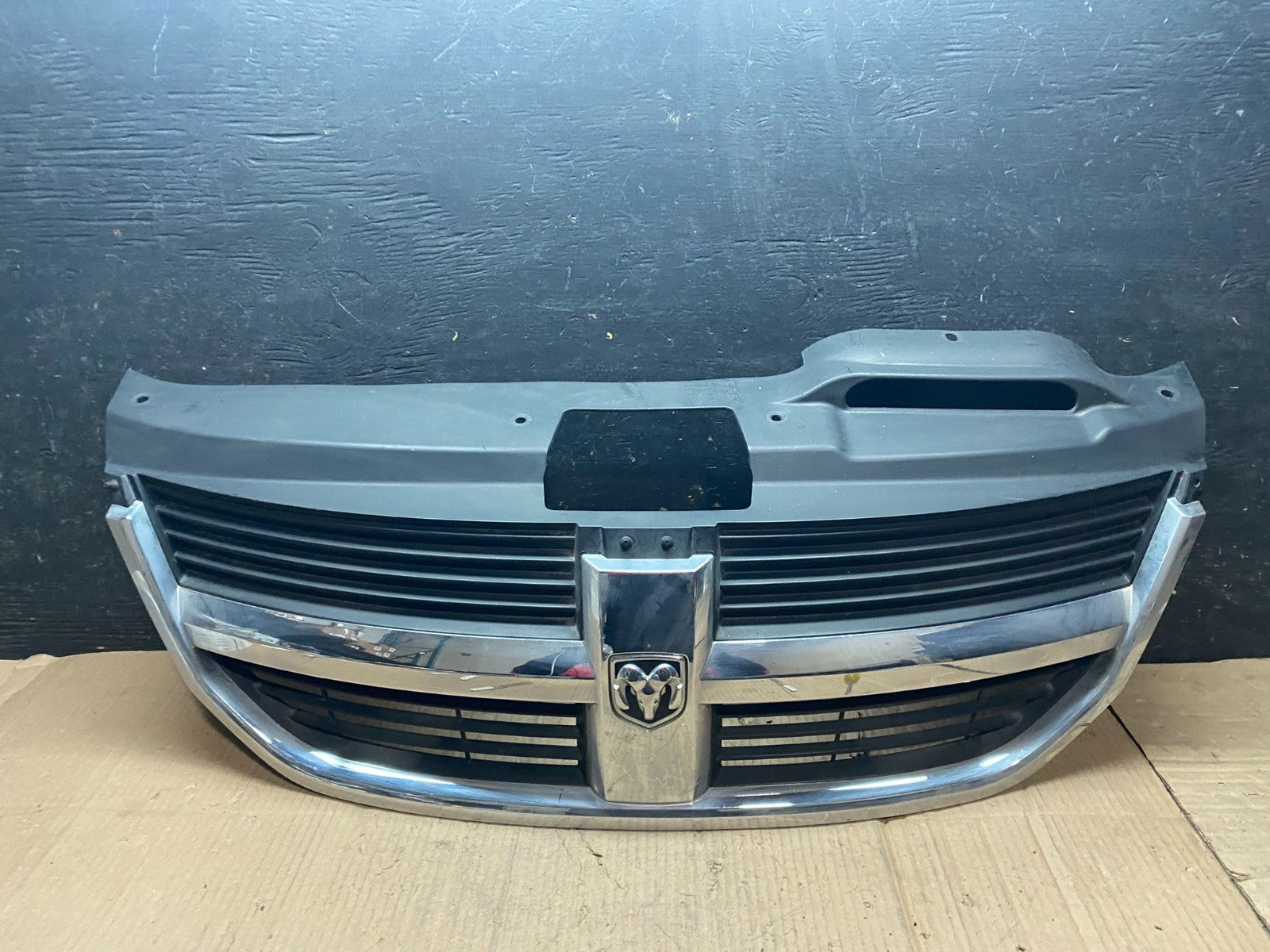 2009 to 2010 Dodge Journey Chrome Front Upper Grill Grille OEM W4889 DG0