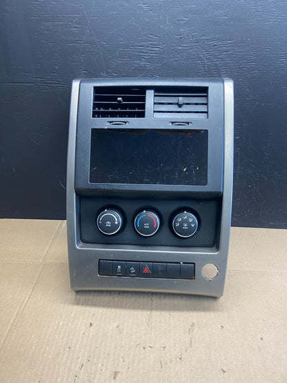 2008 to 2012 Jeep Liberty Dash Climate Temperature Control Radio Bezel AB9421 DG0