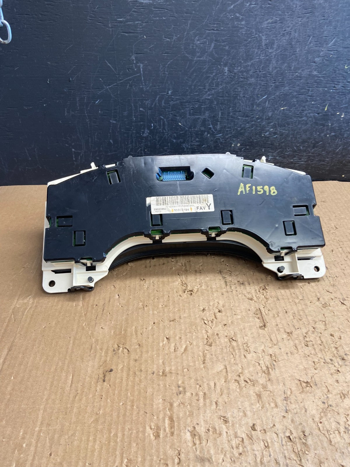 2004 to 2007 Chevrolet Express Speedometer Cluster Gauge AF1598 DG5