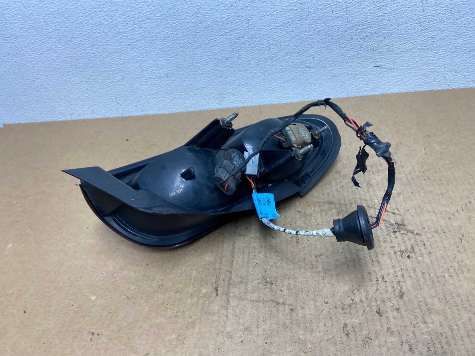 1996 to 1997 Ford Taurus Right Passenger Side Tail Light Oem AC3164 DW3