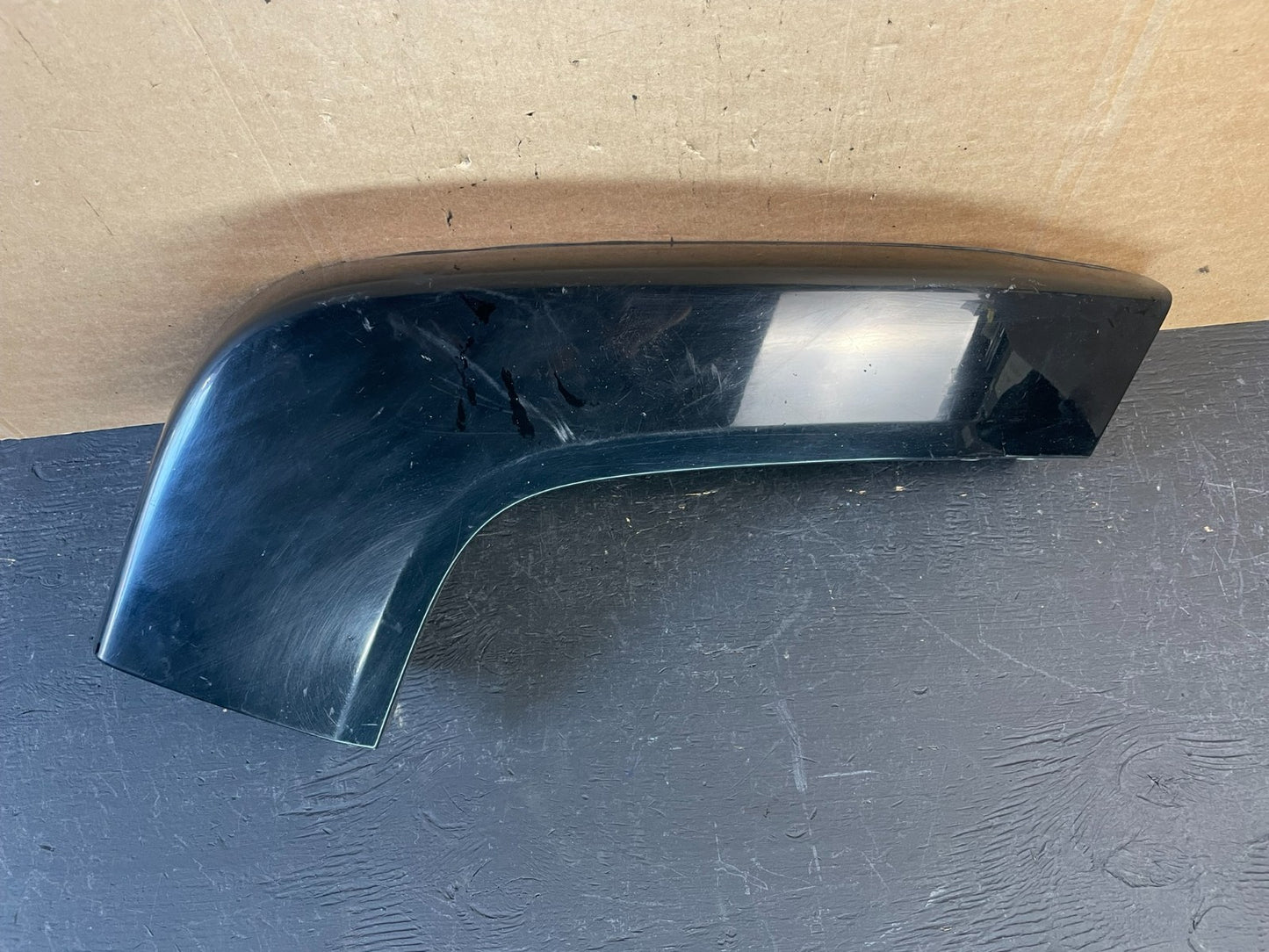 2006 to 2010 Hummer H3 Rear Right Flare Door Molding Trim AE8370 DG0