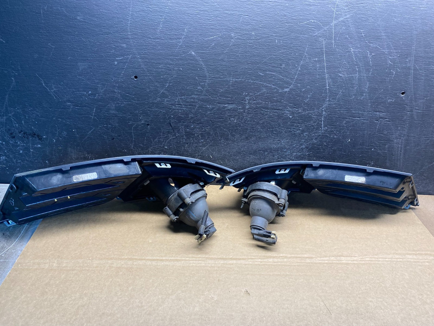 2013 - 2016 Chevrolet Traverse Left+Right Set Fog Light W/ Bezel AF6851 DG1