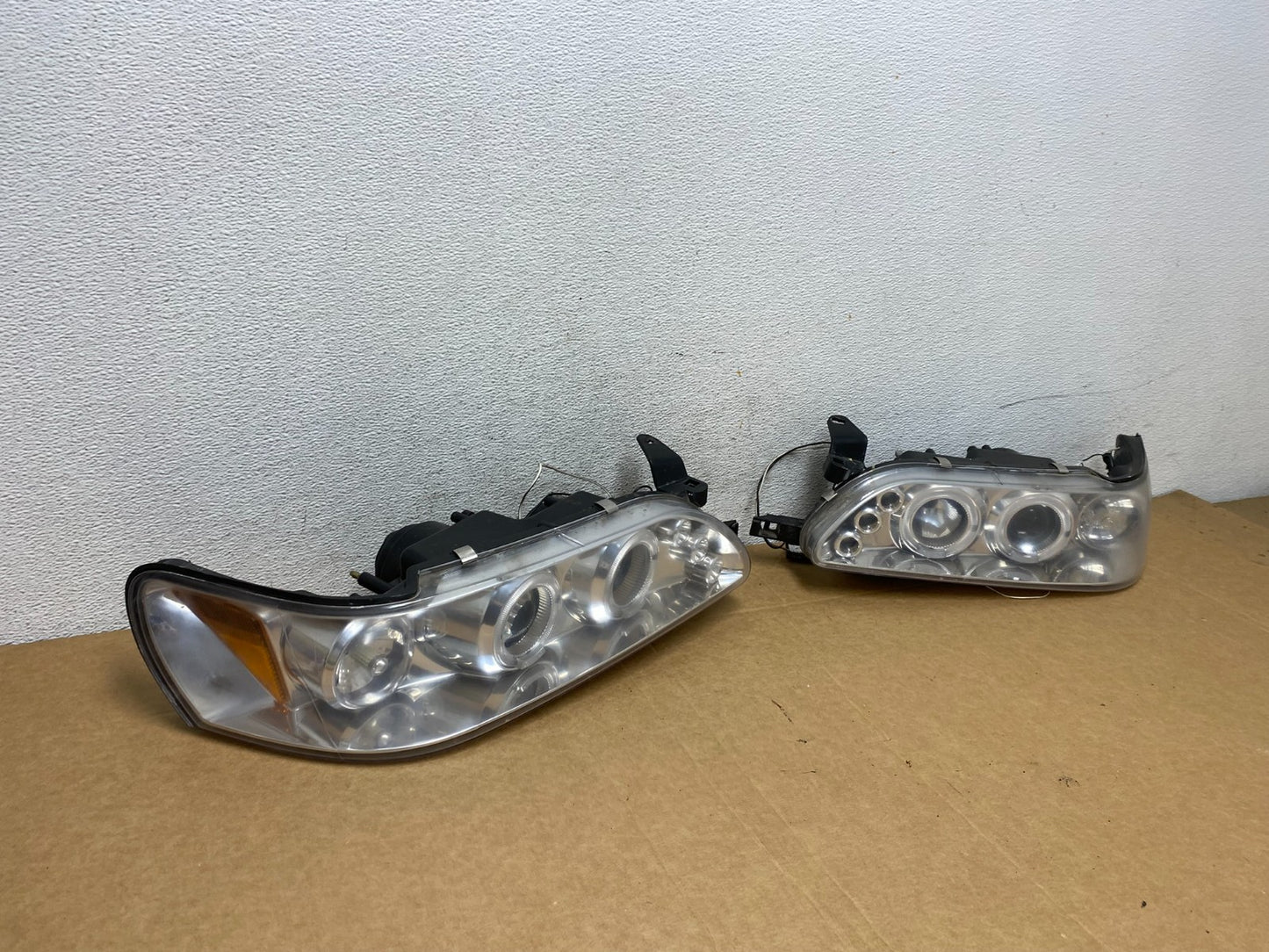 1993 to 1997 Toyota Corolla LED Left+Right Projector Headlights AD52812