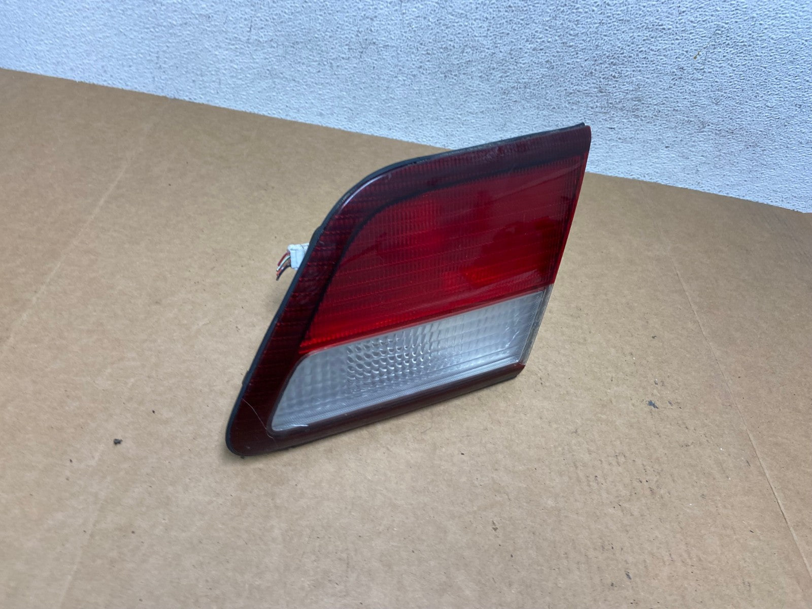1997 1998 1999 Nissan Maxima Right Passenger RH Inner Tail Light AE2934 LK2