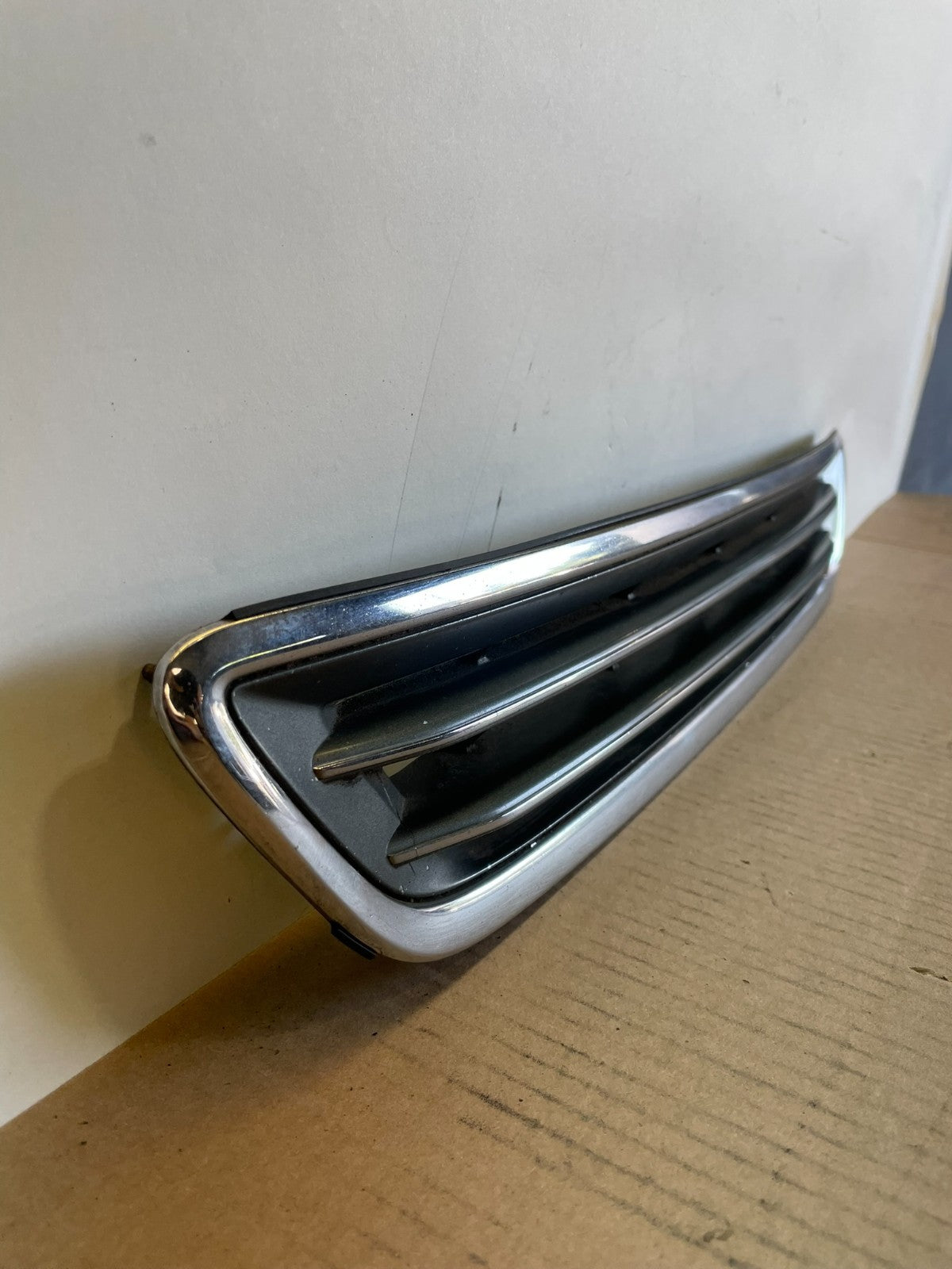 2000 to 2001 Lexus ES300 Front Grille Grill AH04872