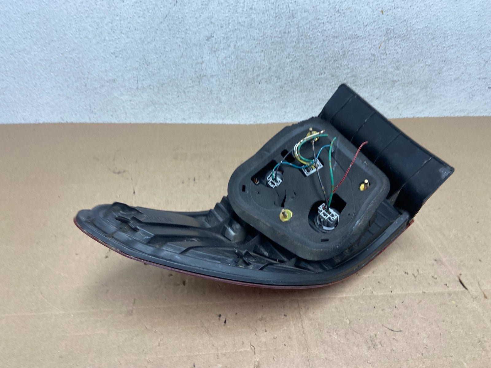 2001 to 2002 Honda Accord Sedan 4door Left Driver LH Tail Light AE6037 DW4