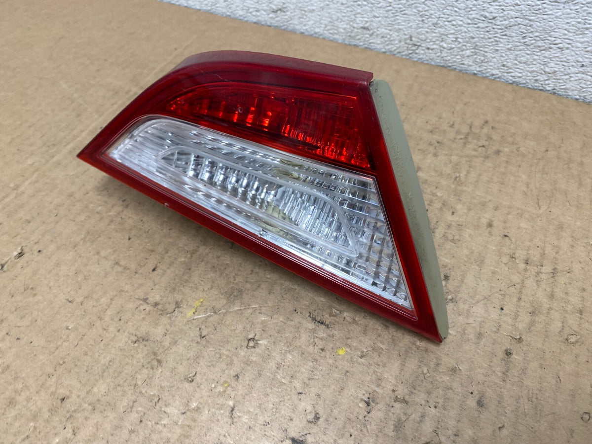2011 2012 2013 2014 Hyundai Sonata Left Driver Inner Tail Light L8361 DW1