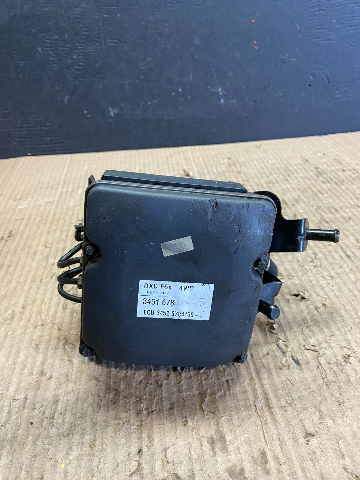 2008 to 2010 BMW 5-Series ABS Anti-Lock Brake Pump 3451 6784159-01 OEM D2954 DG15