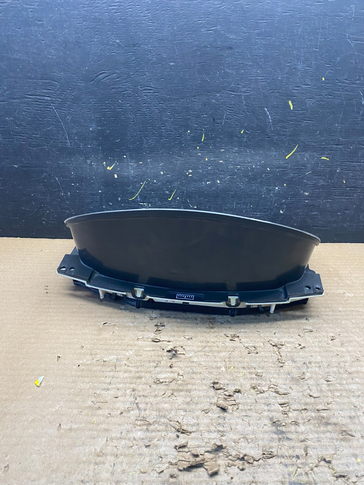 2004 to 2007 Chevrolet Express Speedometer Cluster Gauge S8997 DG4