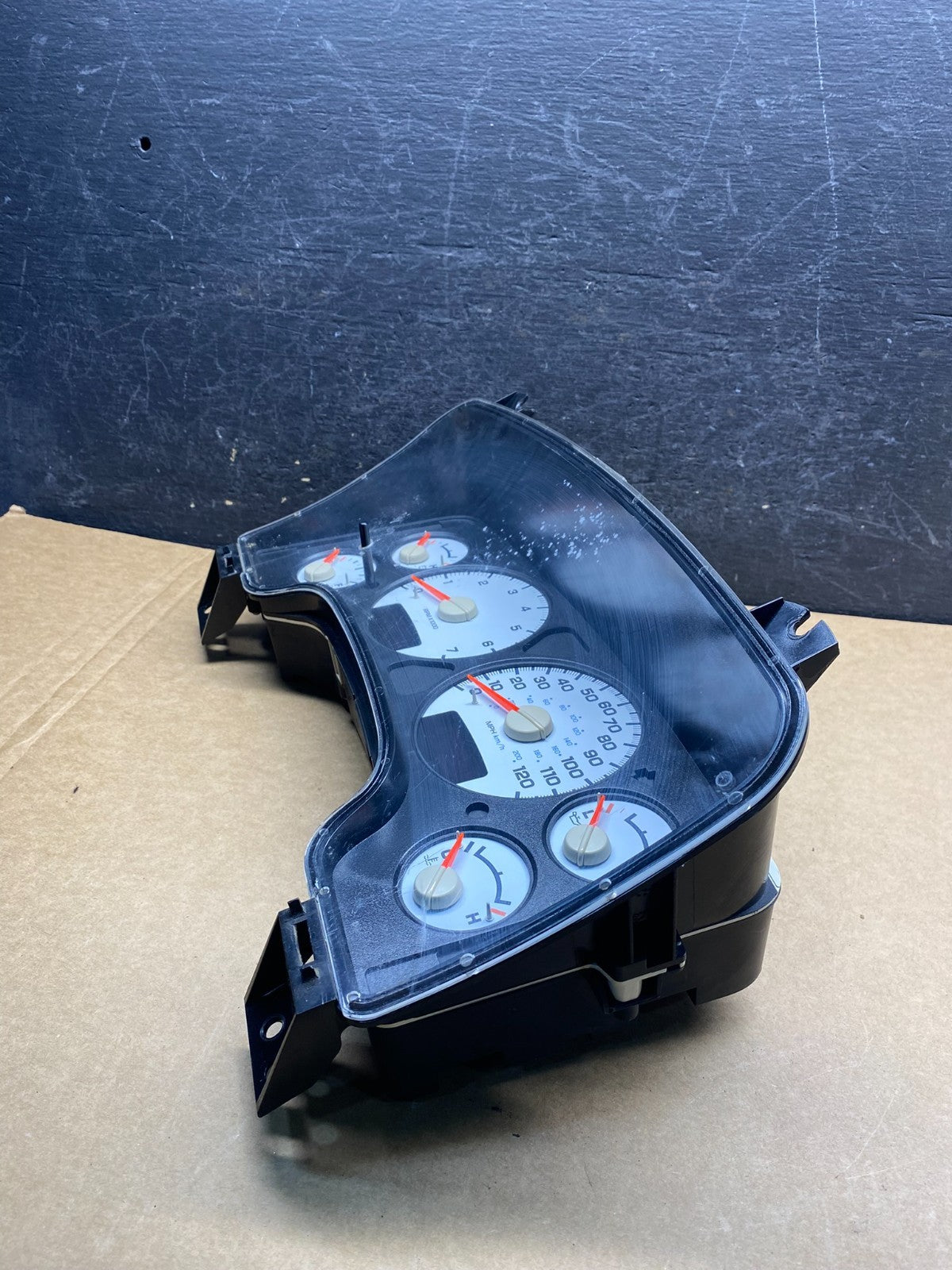 2004 2005 Dodge Ram 1500 Instrument Speedometer Gauge Cluster AH7091 DG3