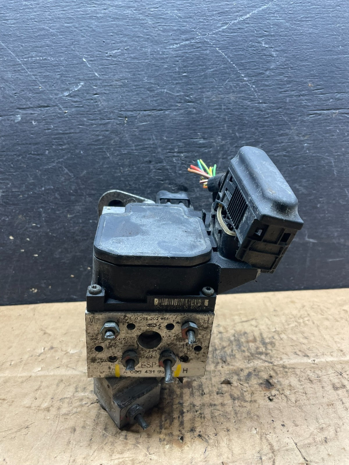 1999 - 2001 Mercedes R129 SL500 SL600 ABS Anti Lock Brake Pump Module R4397 DG1