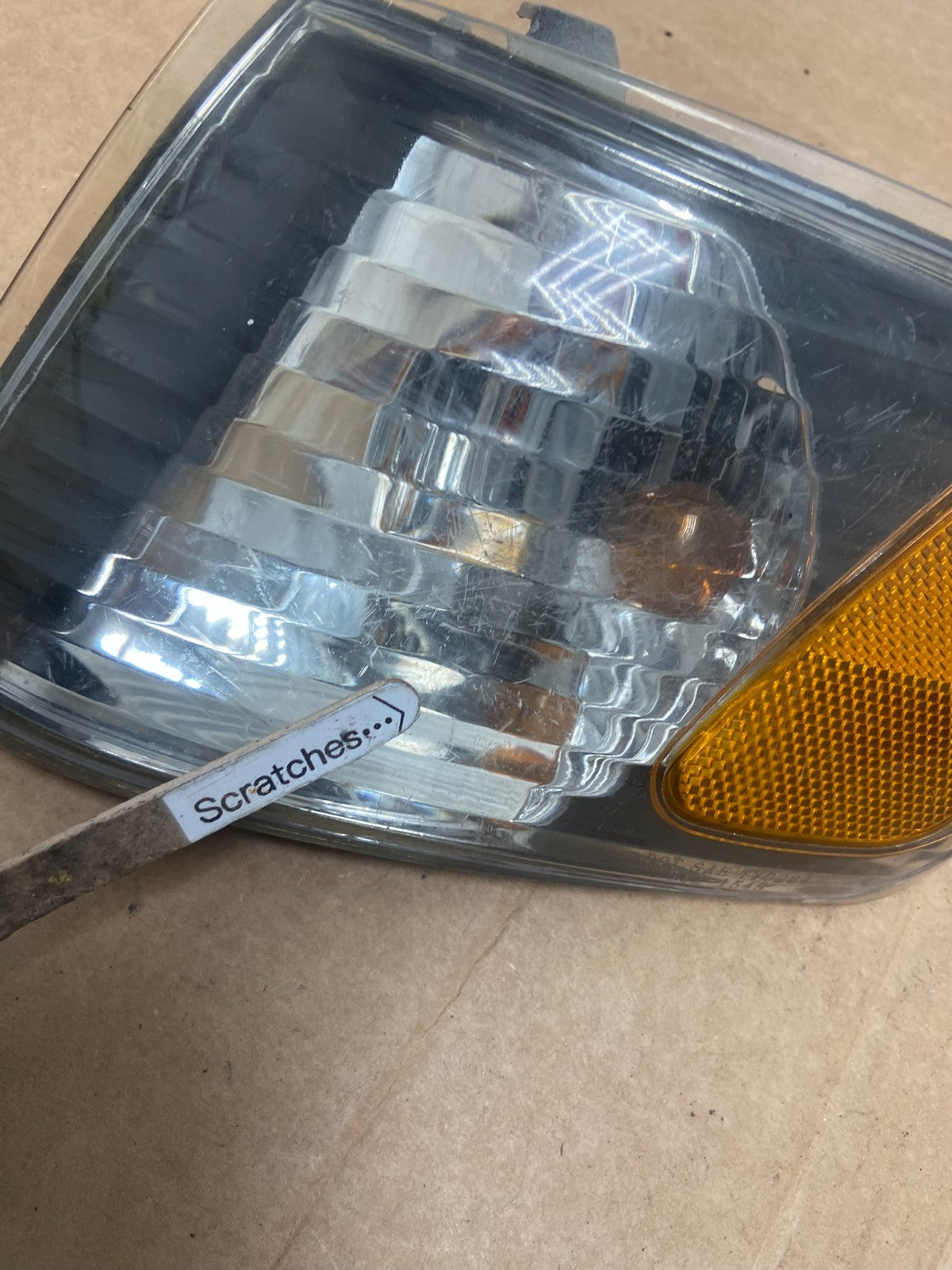 2001-2002 Toyota Corolla Left Driver Turn Signal/Marker Light AD53163