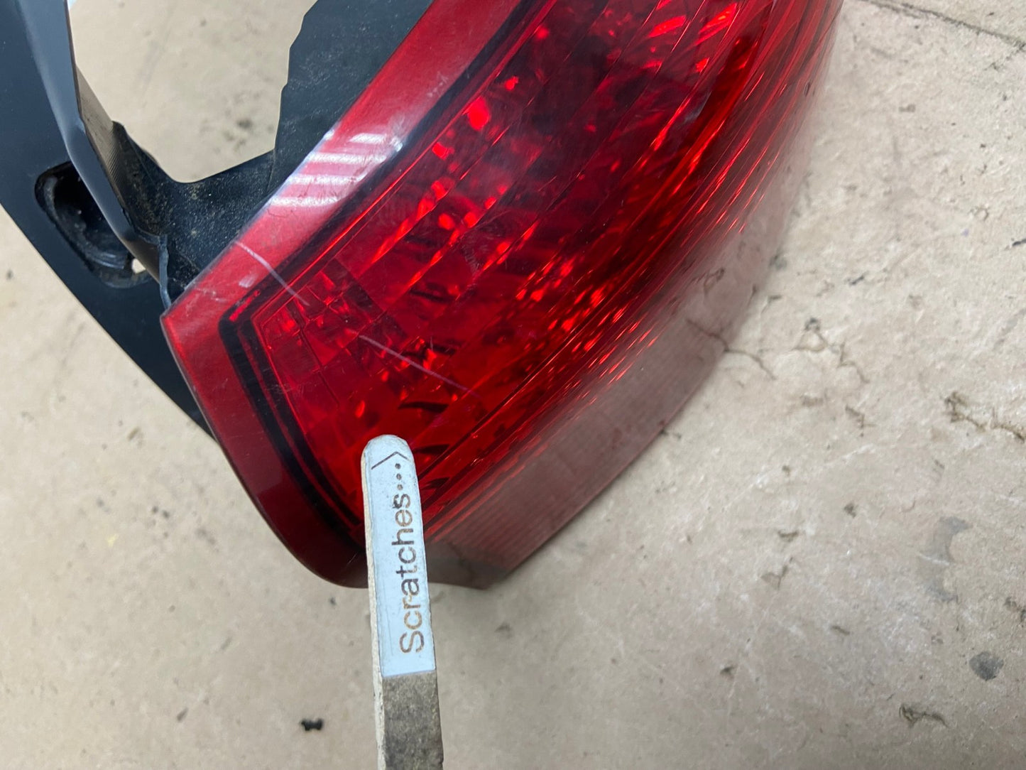 2006-2007 Subaru Tribeca B9 Right Passenger Rh Side Tail Light AG5696 LK3