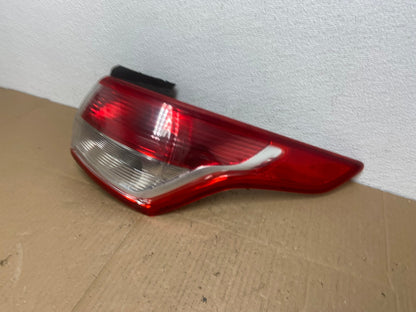 2013 to 2016 Ford Escape Right Passenger RH Side Tail Light Oem AB8167 LK1