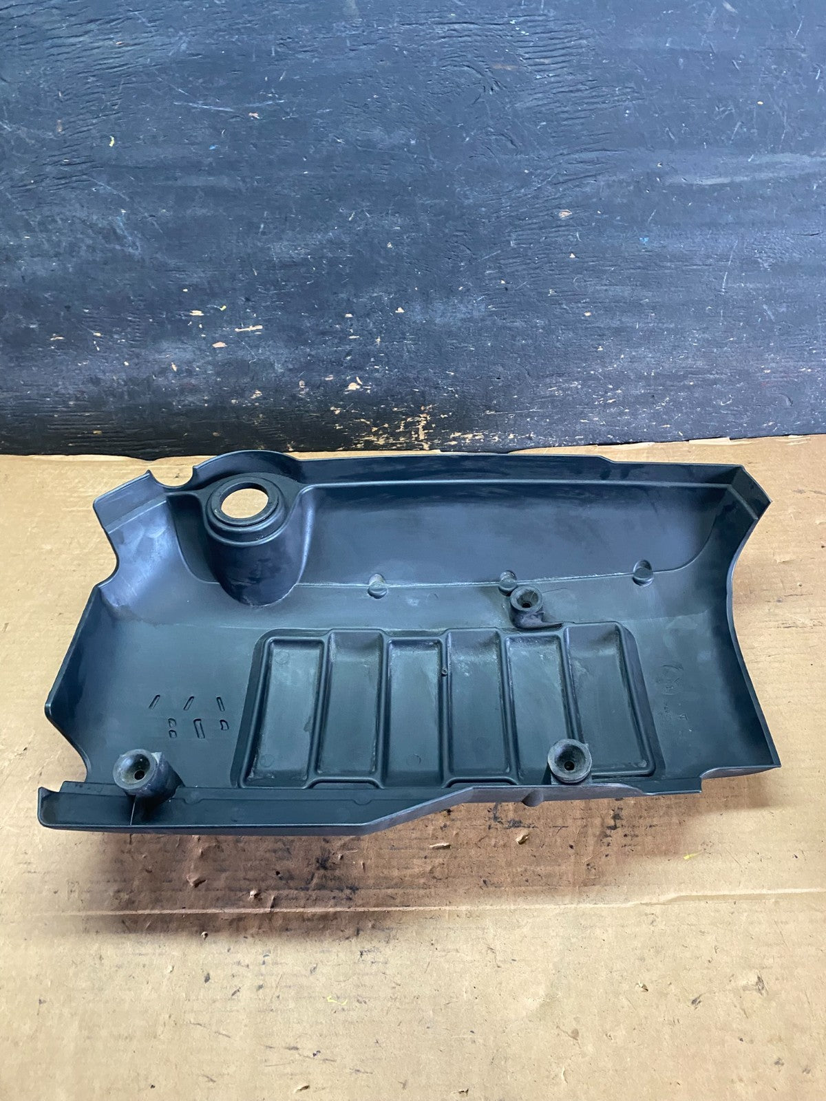 2007 to 2008 GMC Acadia 3.6L VVT Engine Cover Shield OEM S0466 DG4