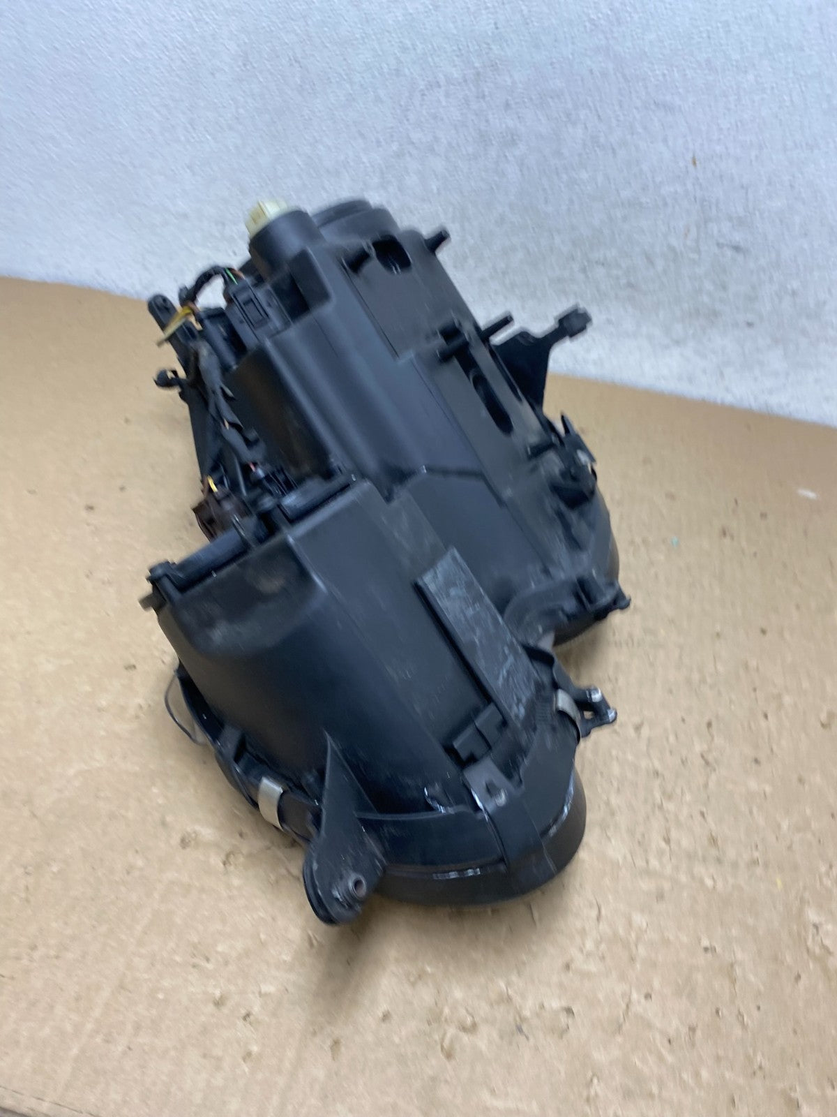 2003-2006 Mercedes E E320 E350 Class Right Passenger Halogen Headlight AF8199 DW8
