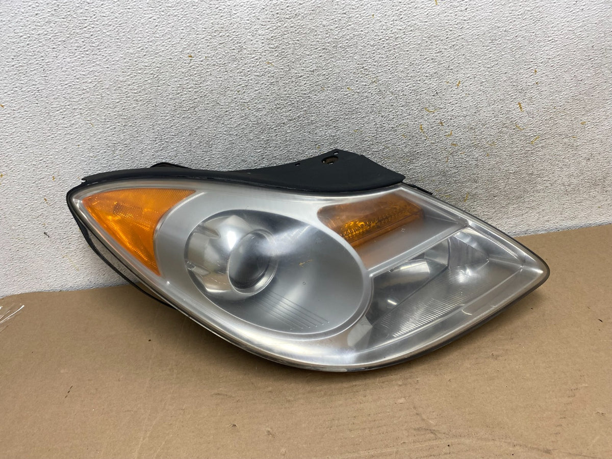 2007 to 2012 Hyundai Veracruz Right Passenger RH Headlight Halogen AH9341 DW0