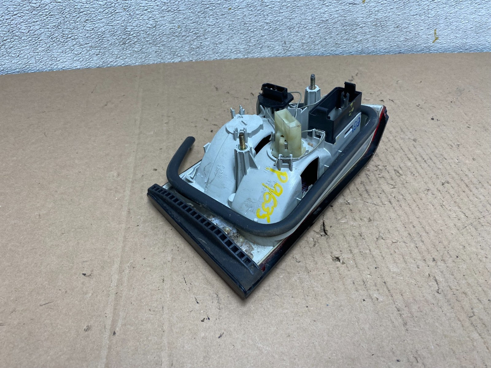1989 - 1995 BMW 5 E39 Rear Left Driver LH Trunk Inner Tail Light P9635 DG7