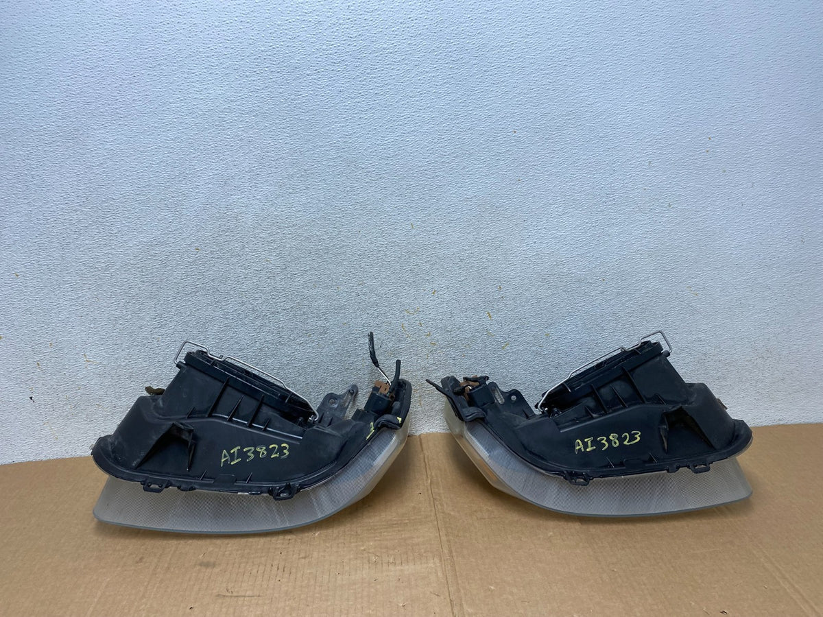 2005 - 2007 Ford Escape Headlights Left+Right Halogen AI3823 DW9