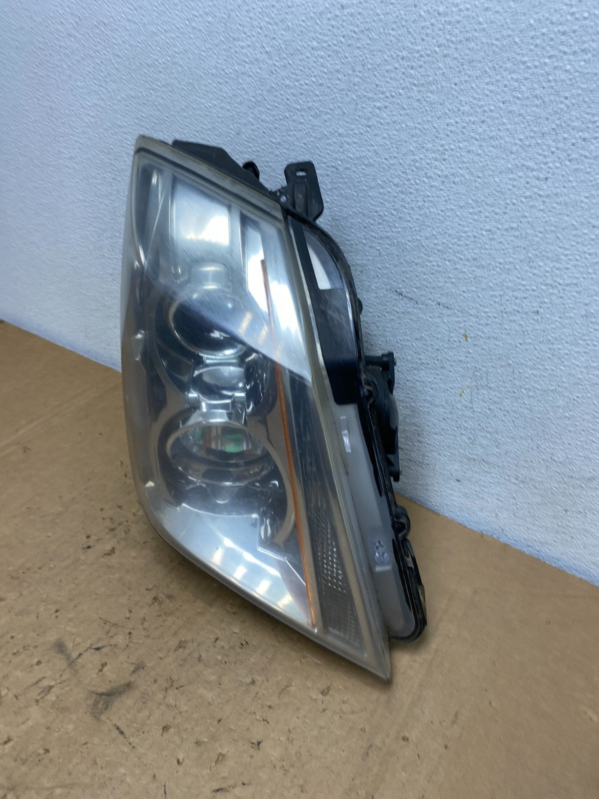 Halogen 2008 to 2014 Cadillac CTS Headlight Right Passenger Rh AD3241 DW1