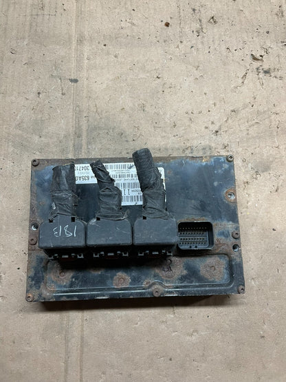 2005 Dodge Caravan 3.8L V6 ECU ECM Control Module p04748635ag w2390 DG2