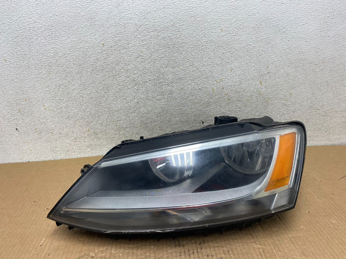 2011 to 2014 Volkswagen Jetta Left Driver LH Headlight Halogen AI6828 DW0