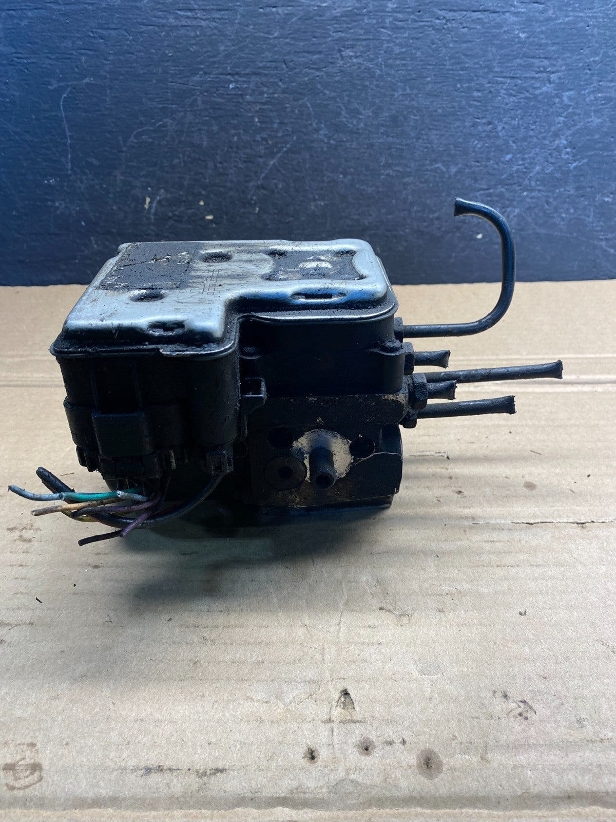 2005 - 2007 Chevrolet Silverado GMC Sierra ABS Anti-Lock Brake Module ae8097 DG6