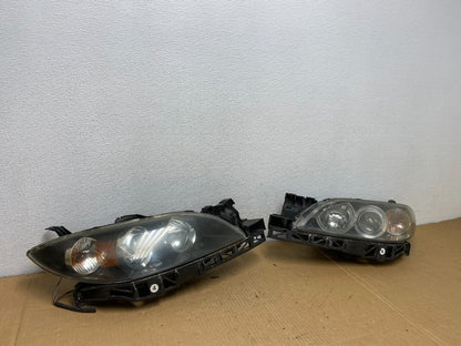 2004 to 2009 Mazda 3 Sedan Left+Right Side Headlights AD0871 DW2