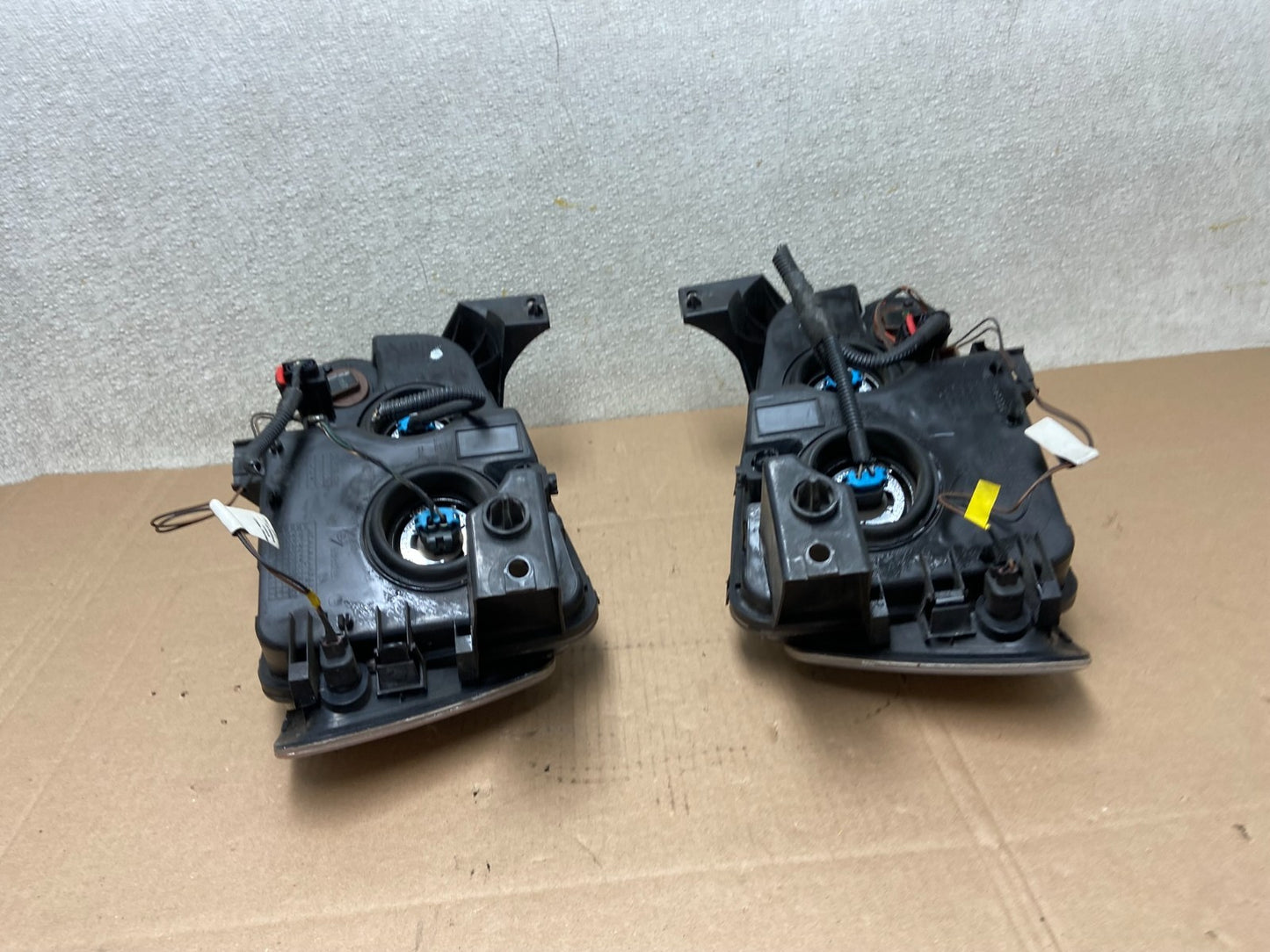 2007 to 2010 Dodge Charger Left+Right Set Side Headlights X9207 DW15