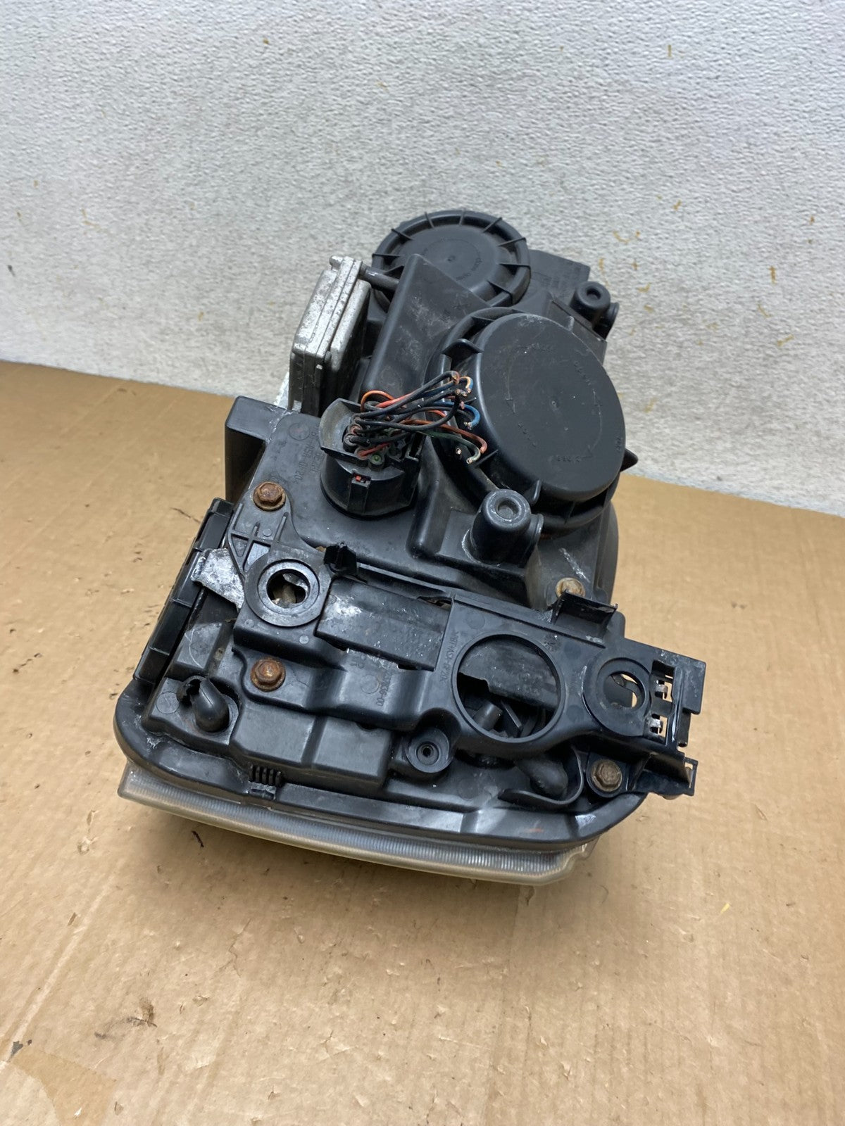 2006-2009 Land Rover Range Rover Right Passenger Xenon Headlight AI9031 DW8