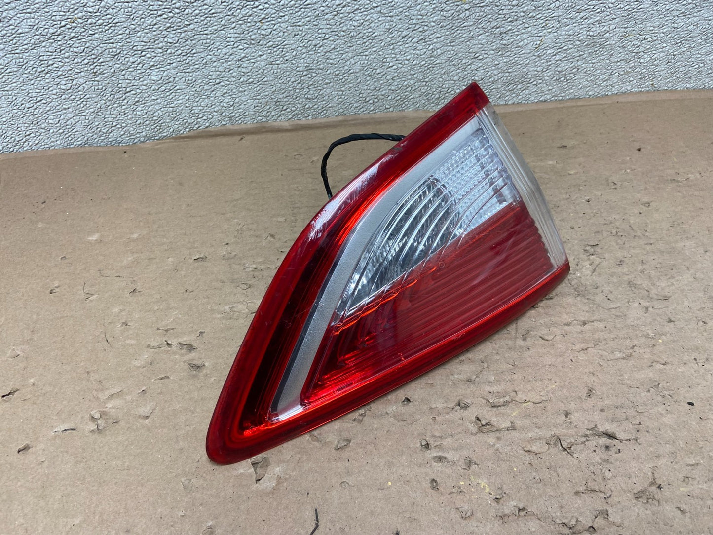 2013 to 2016 Ford Escape Left Driver LH Side Inner Tail Light OEM AB0870 LK2