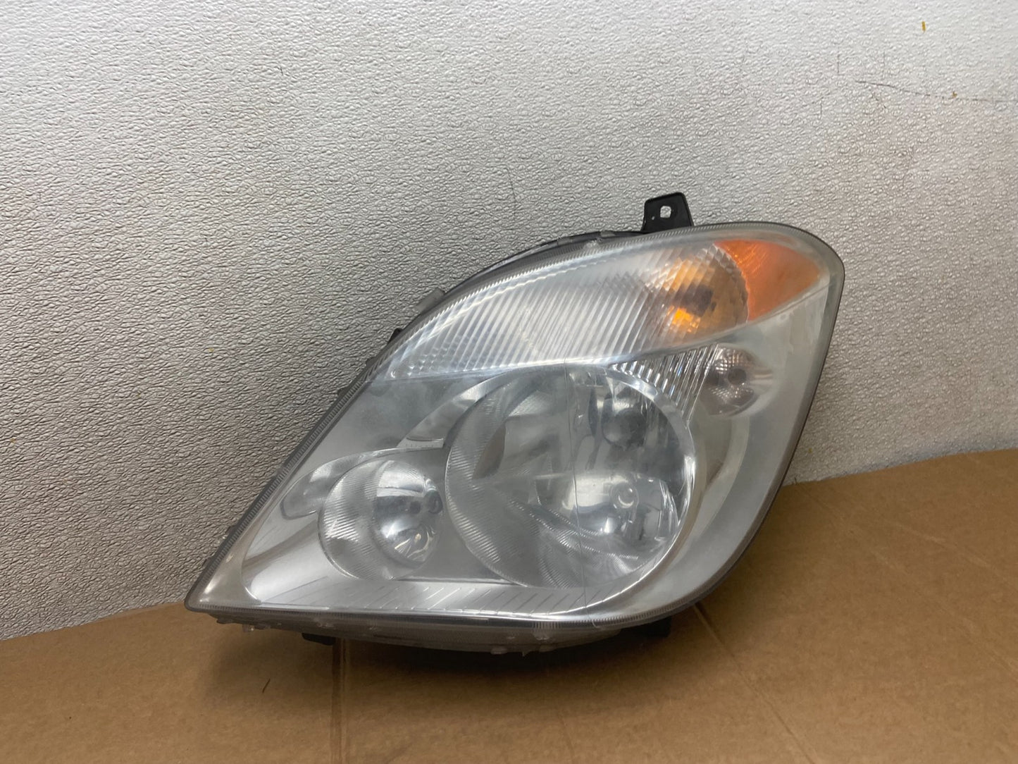 2007 to 2013 Mercedes Sprinter Headlight Left Driver Side Halogen Oem AA1051 DW0
