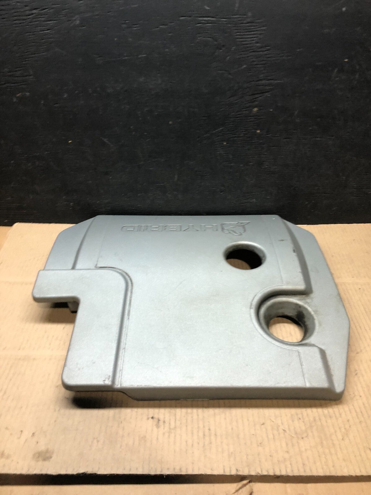 2005 to 2008 Ford Escape Hybrid Engine Motor Cover G5893 DG11