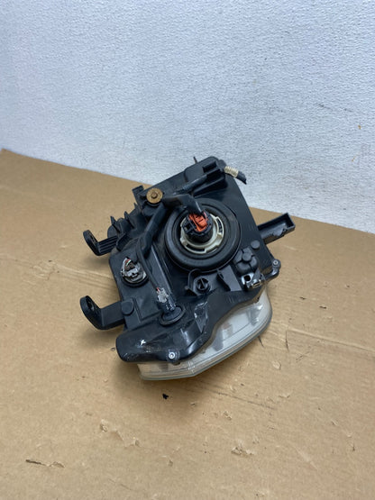 2008 to 2012 Nissan Pathfinder Halogen Headlight Left Driver Lh AD3876 DW7