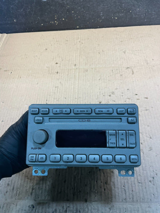 2003 Lincoln Navigator Radio Stereo 6 CD Player AM/FM V1900 DG0