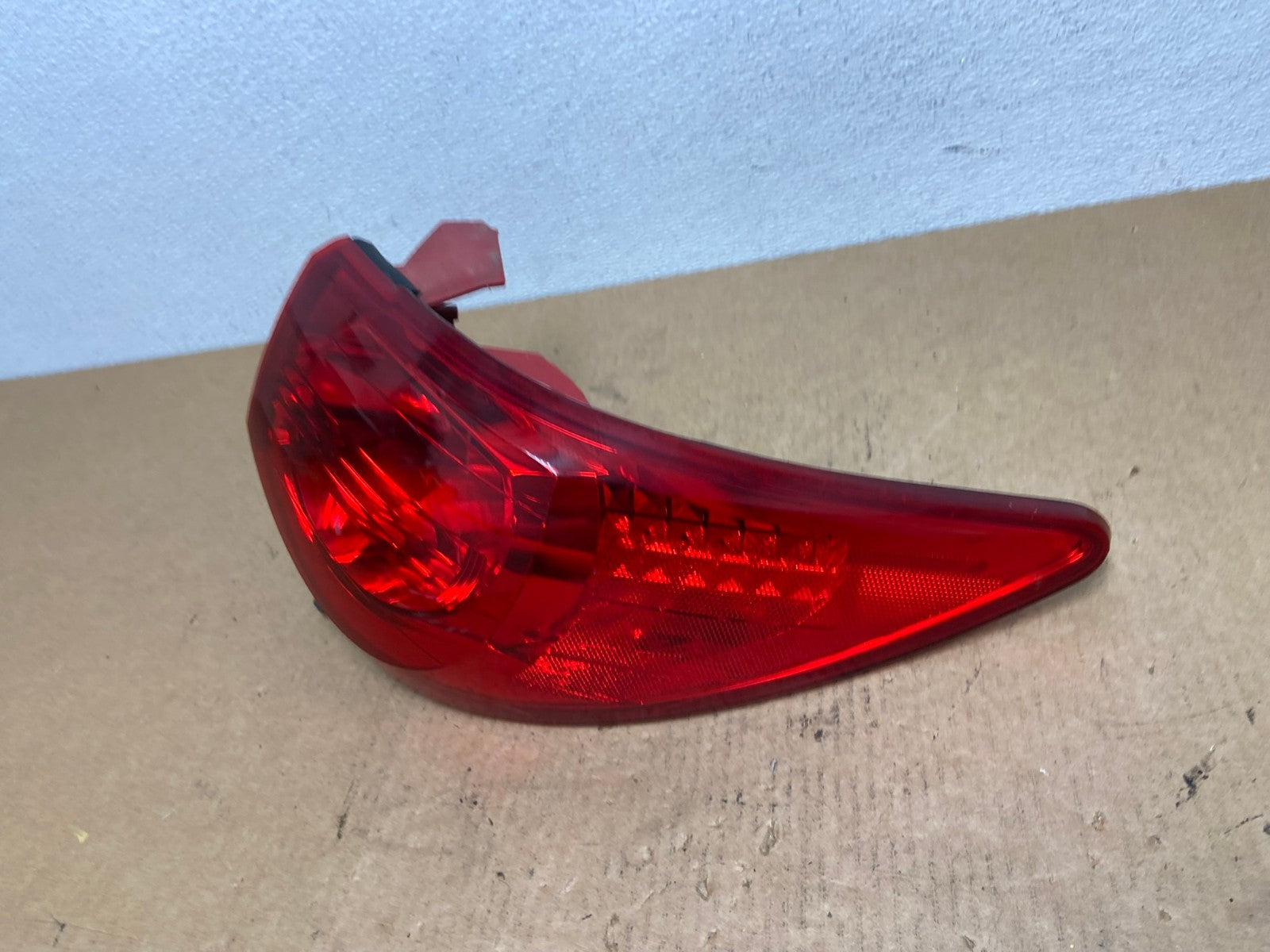 2009 2010 2011 2012 Chevrolet Traverse Right Passenger Tail Light AC2953 LK1