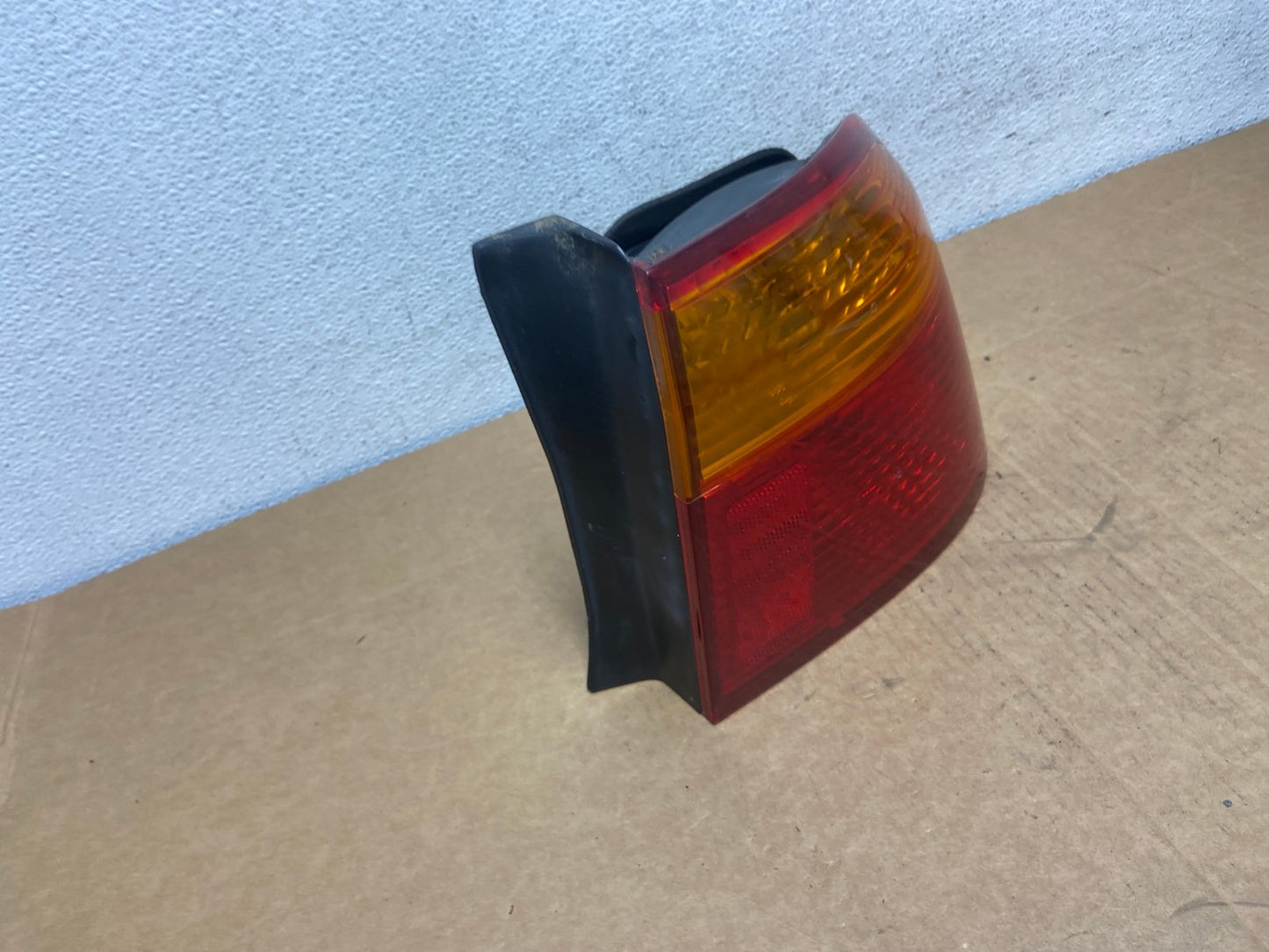 1999 2000 Honda Civic Sedan Right Passenger RH Side Tail Light AD5429 LK2