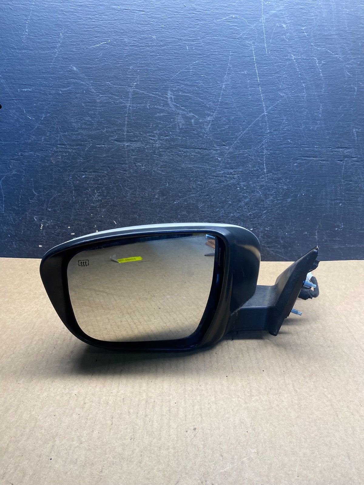2014 to 2017 Nissan Rogue Left Driver LH W Door Mirror AG7203 DG9