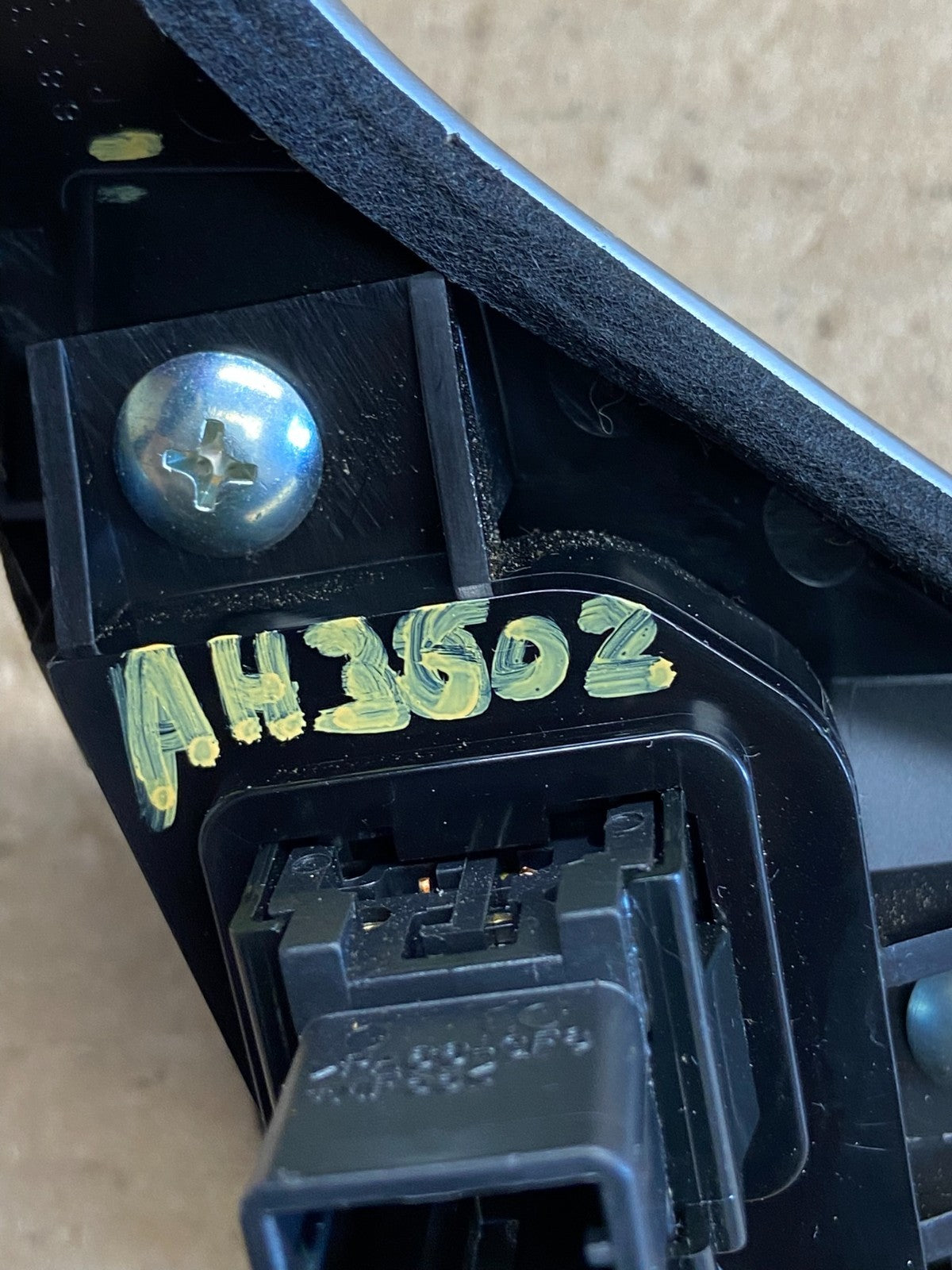 2009-2010 Nissan Murano Dash Trim Panel With Hazard Buttom Switch ah3602 DG5