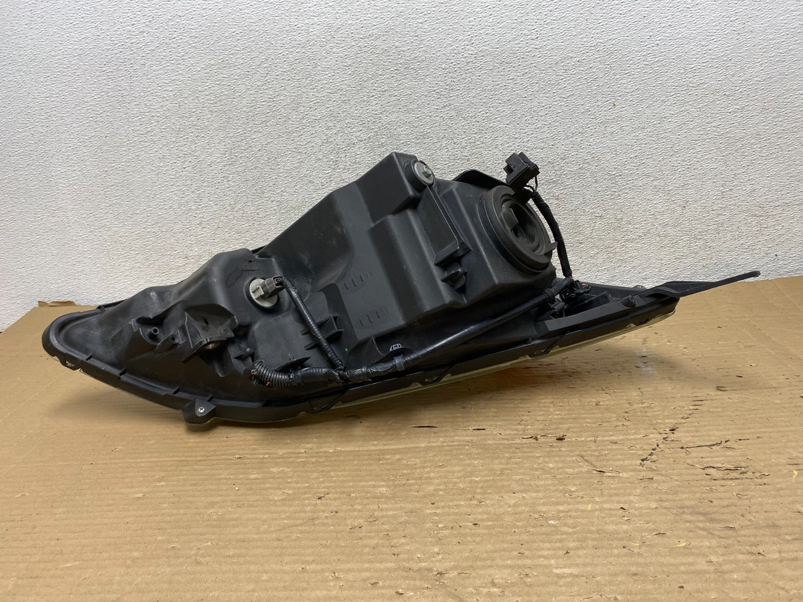 2007 to 2011 Honda CR-V Crv Left Driver LH Side Headlight Halogen AG9111 DW6