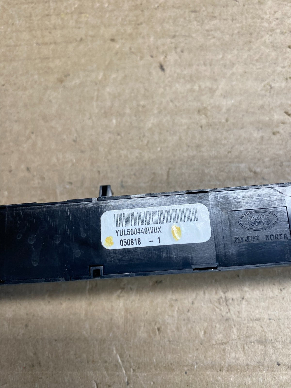 2005-2007 Land Range Rover LR3 Center Console Hazard Door Lock Switch ah3865 DG4