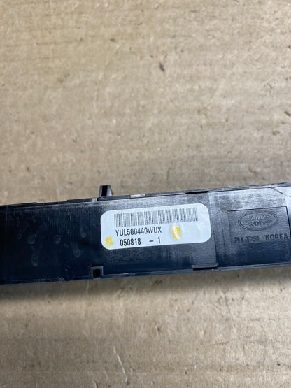 2005-2007 Land Range Rover LR3 Center Console Hazard Door Lock Switch ah3865 DG4
