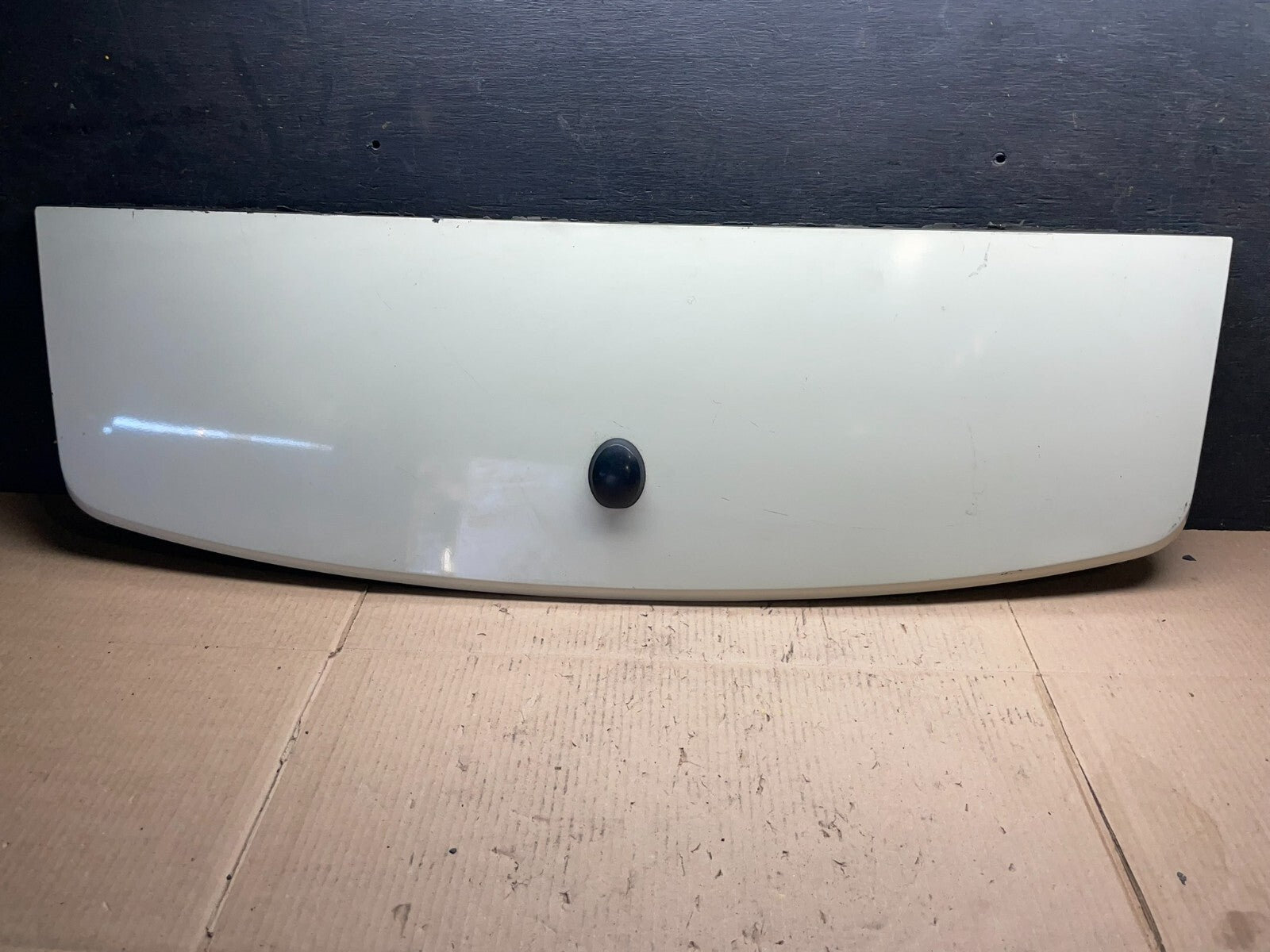2007 to 2009 Ford Edge Rear Spoiler Wing With Brake Light OEM C2149 DG10