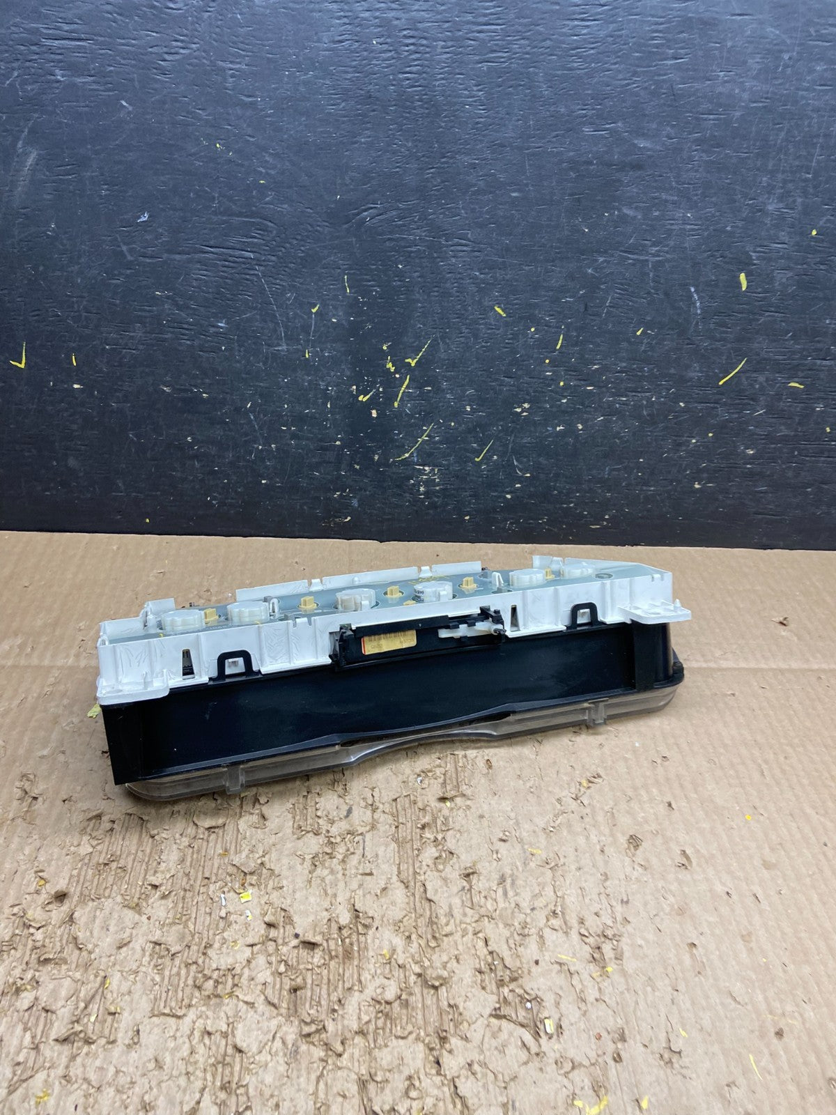 2006 Ford E350 Gauge Speedometer Cluster OEM v7841 DG5
