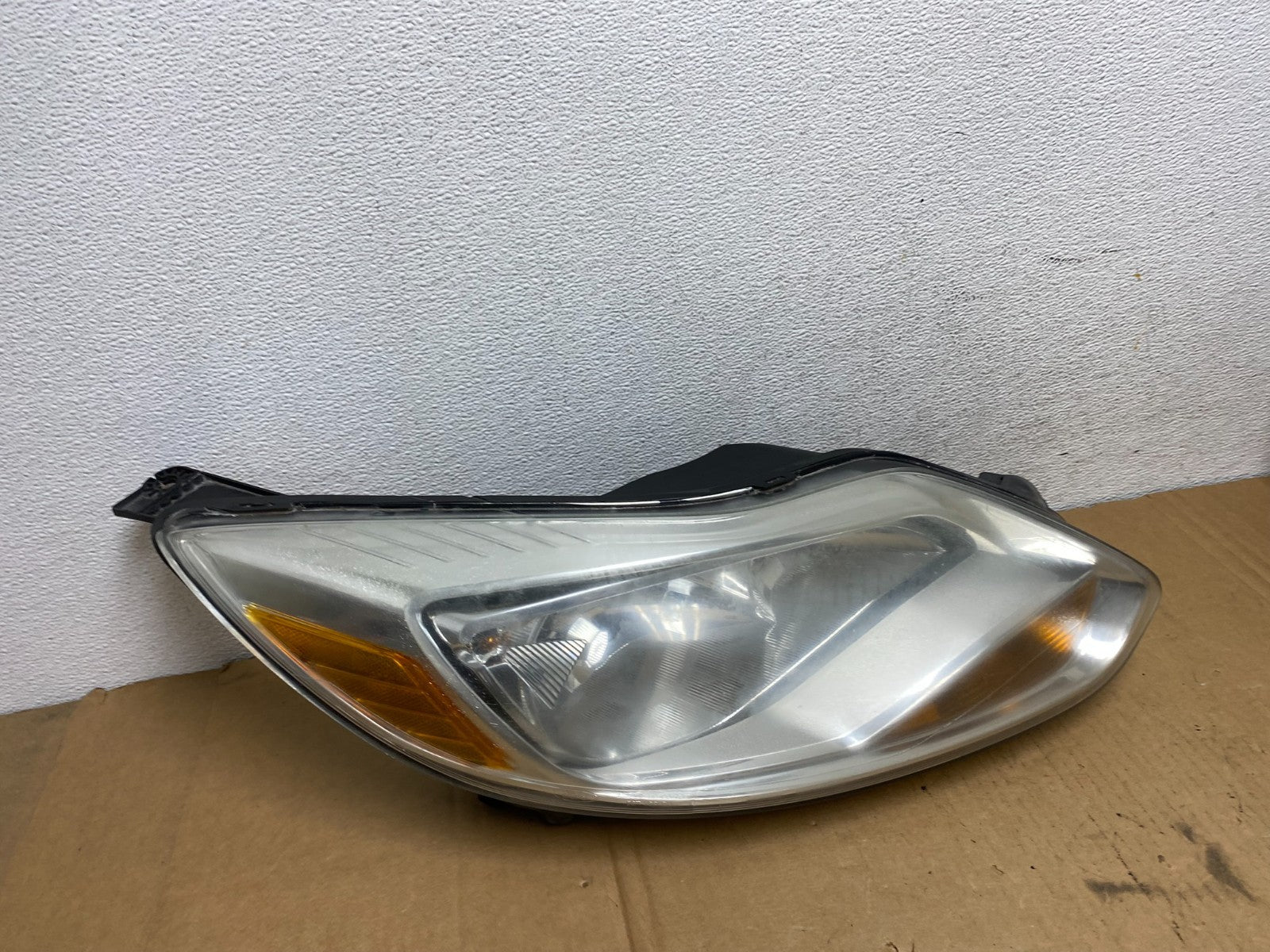 2012 2013 2014 Ford Focus Right Passenger Rh Side Headlight AD2664 DW2