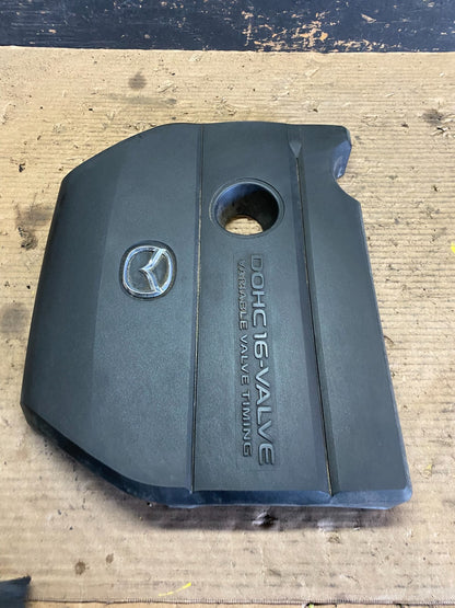 2004 to 2008 Mazda 3 DOHC 16 VALVE Engine Shield Top Cover Oem s5898 DG12