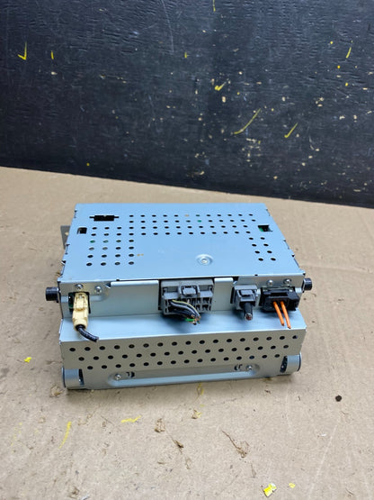 2010 to 2011 Volvo S60 Radio AM FM Receiver MP3 CD Player U4923 DG3