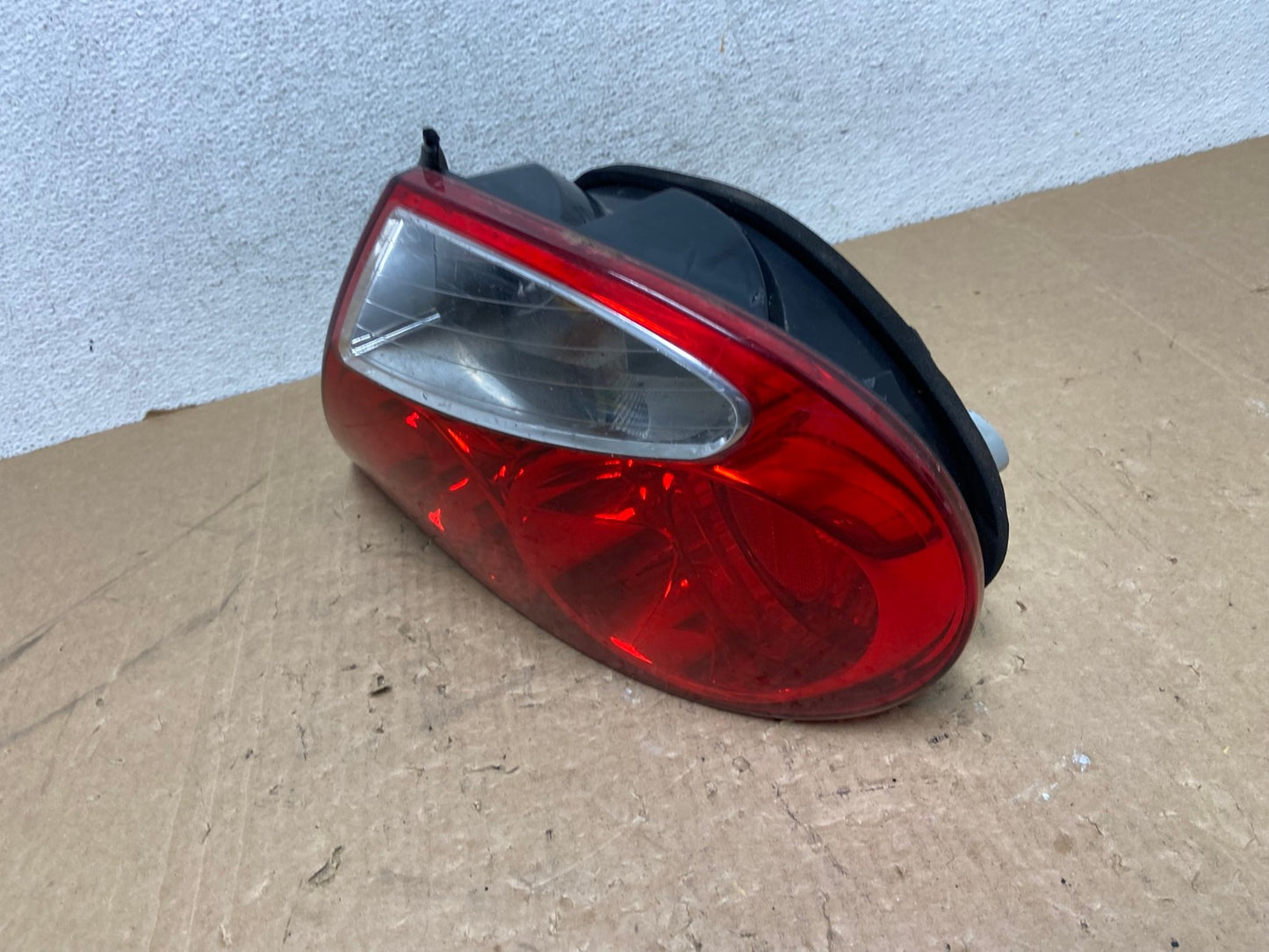 2000 to 2004 Jaguar S-Type Right Passenger RH Side Tail Light AG1124 LK1