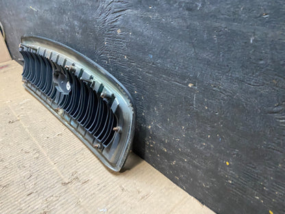 2001 to 2005 Hyundai Sonata Front Upper Grille Grill Bumper T9505 DG4
